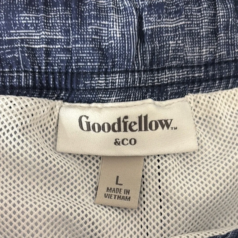 Goodfellow & Co Blue White Stripe Swim Trunks Shorts Large Beach Summer Vacation
